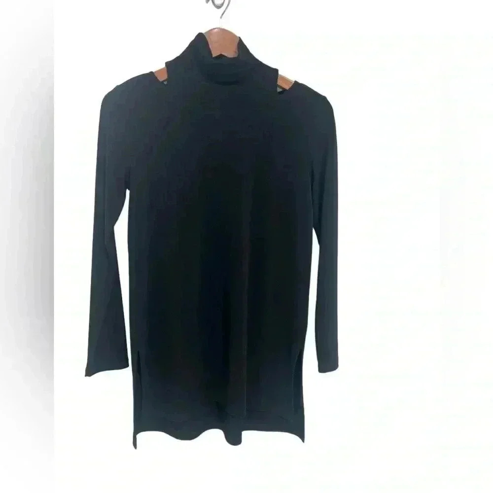 Clara Sun Woo Black Cold Shoulder Tunic Top